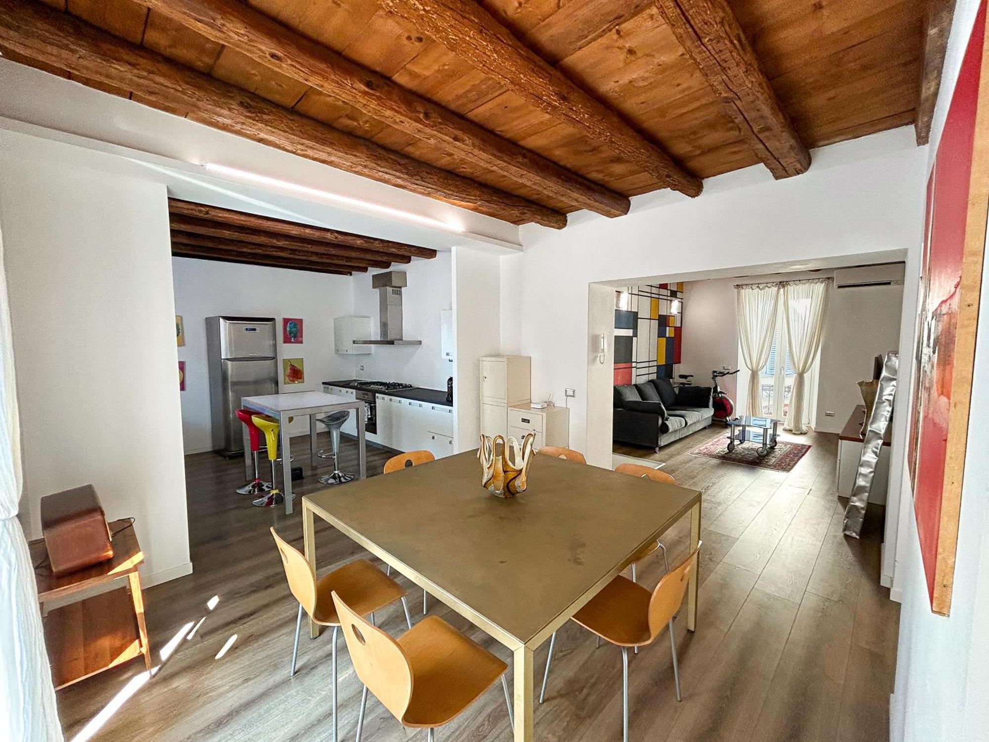 & Charme In Un Palazzo Storico Di Apartment